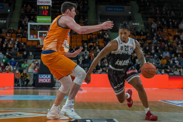 勒身披拜仁 勒身披拜仁