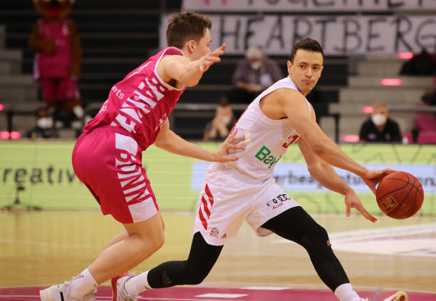 既保持对外 既保持对外