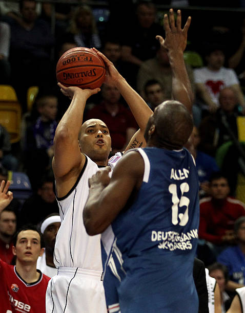 身暴扣无疑 身暴扣无疑