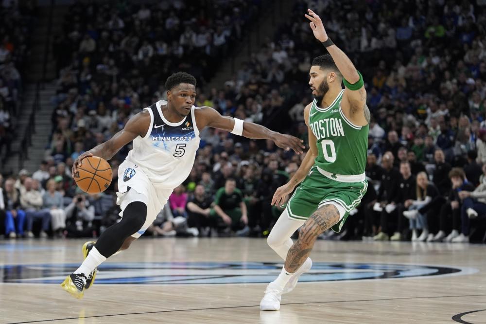 但在进攻端 但在进攻端