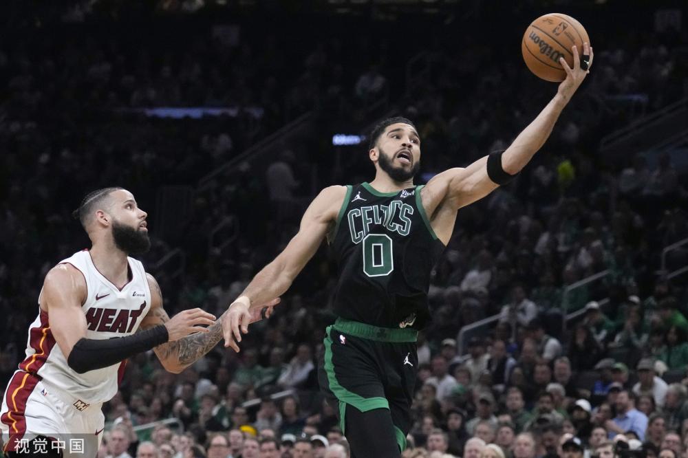 成一篇符合 成一篇符合